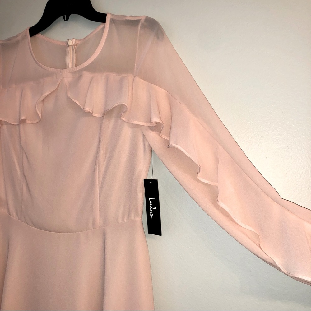 NWT Lulus chiffon dress with flutter yoke/sleeves